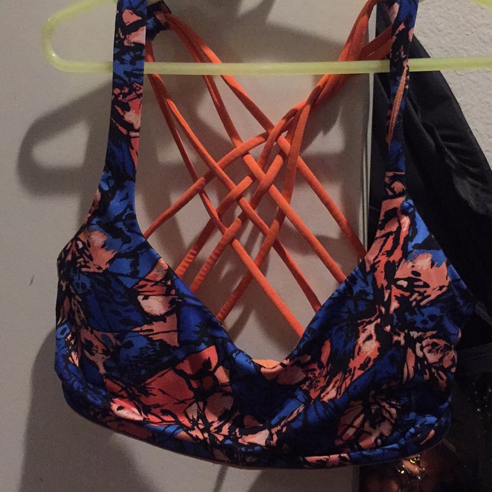 Free to be bra!